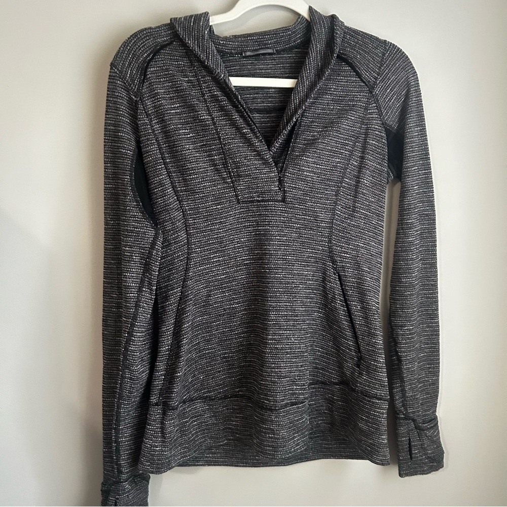 Lululemon Women's Gray Long Sleeve Top No Tags ,Measured XSmall - Picture 6 of 9